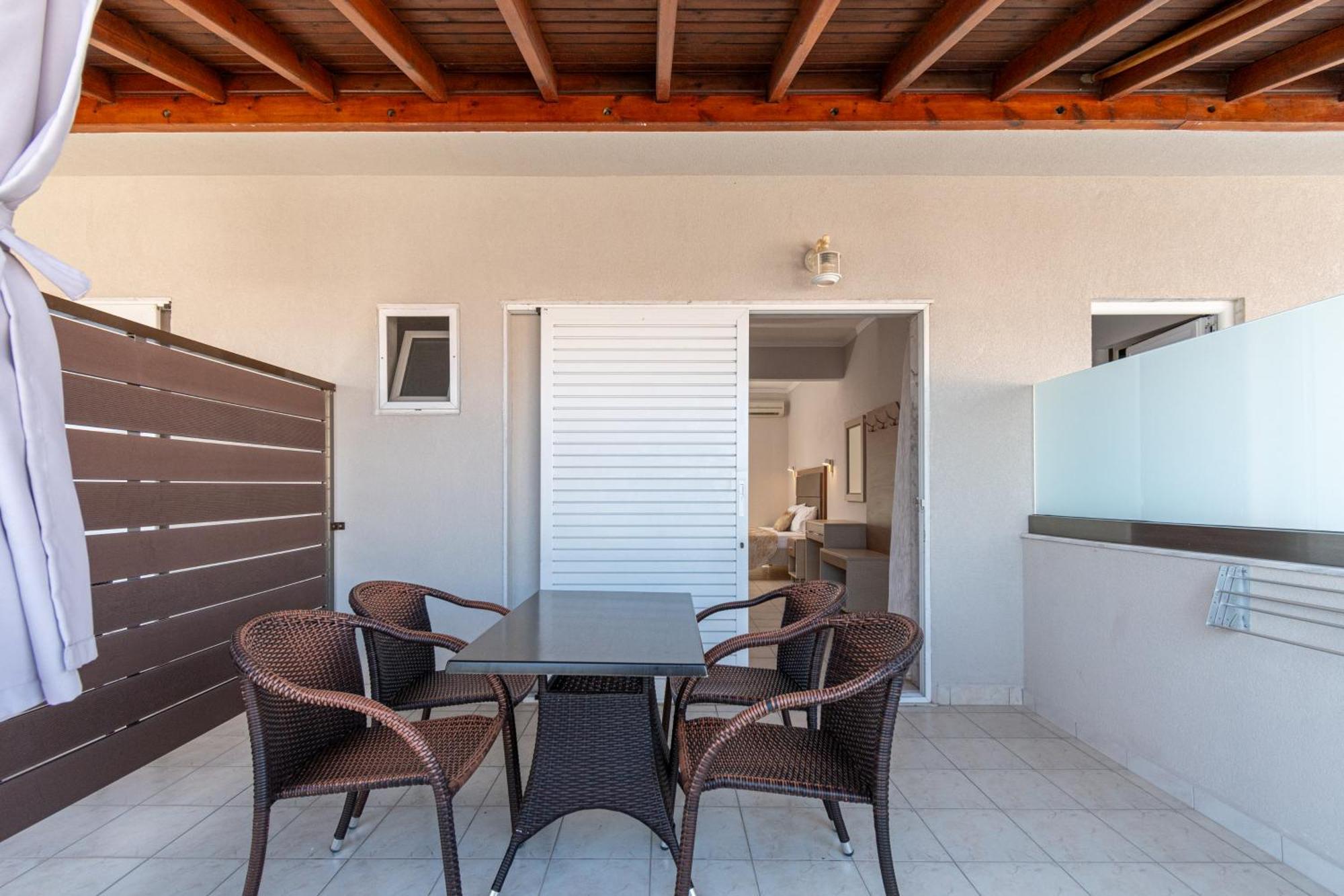 Villa Zoe On The Beach Sarti Extérieur photo